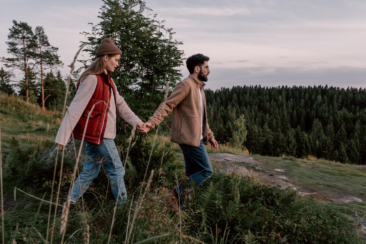 Will a Gemini man come back to you? 15 signs he will - Love Connection